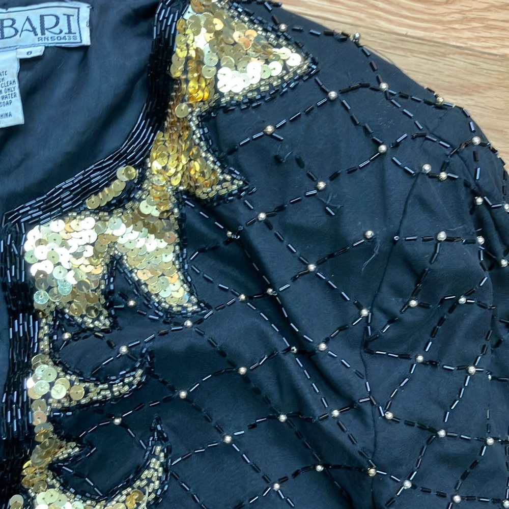 A.J. Bari Elegant Black Silk beaded cropped jacket sz 8 - Picture 3 of 9